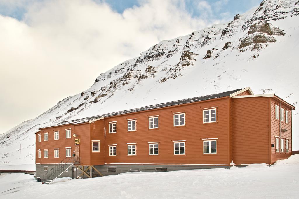 Gjestehuset 102 Longyearbyen Exterior photo