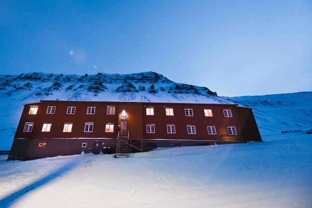 Gjestehuset 102 Longyearbyen Exterior photo
